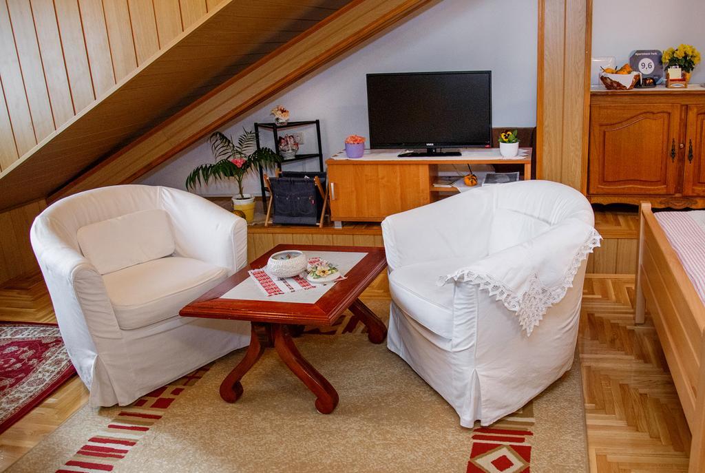 Apartment Ferk ซาเกร็บ ภายนอก รูปภาพ