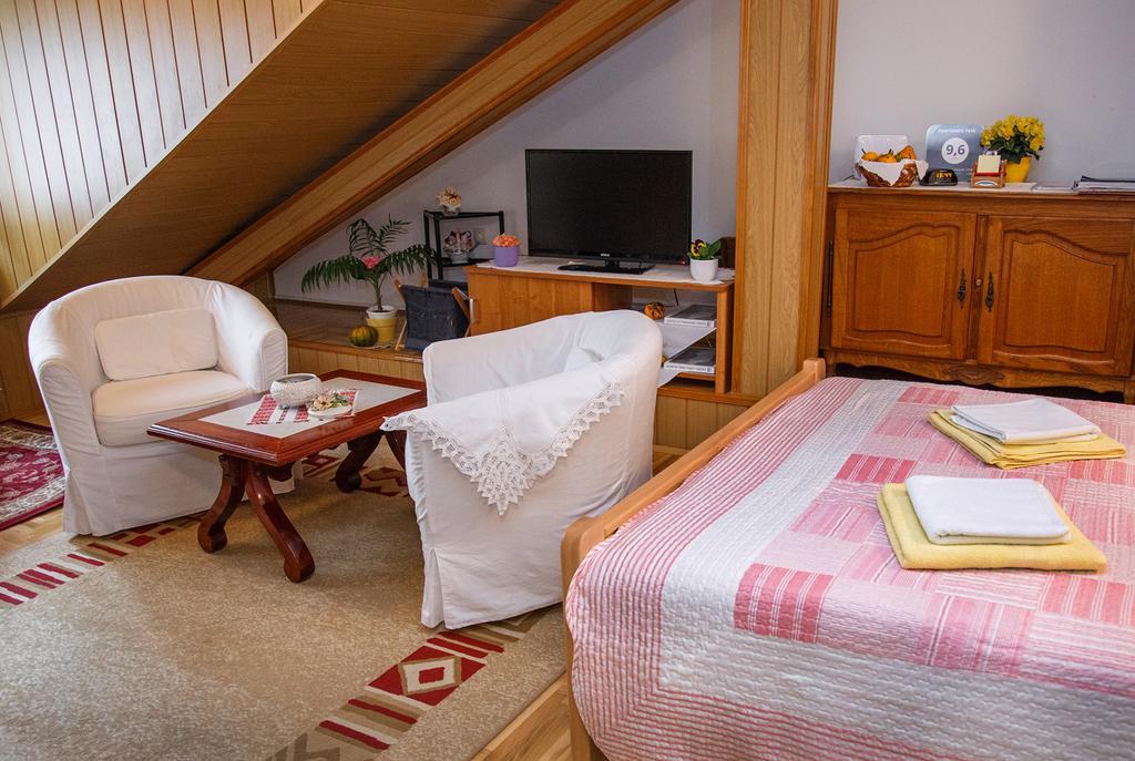 Apartment Ferk ซาเกร็บ ภายนอก รูปภาพ