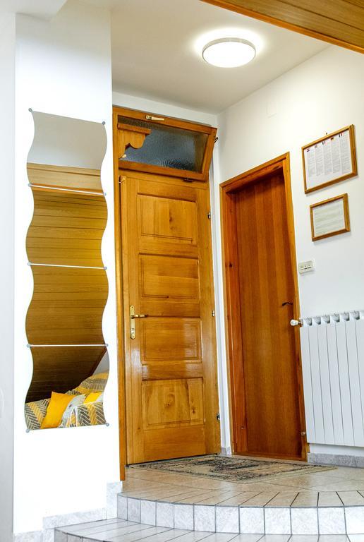 Apartment Ferk ซาเกร็บ ภายนอก รูปภาพ